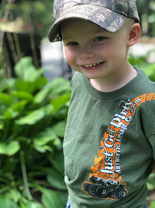 Kids Just Get Dirty 4x4 Tee Military Green, PInk